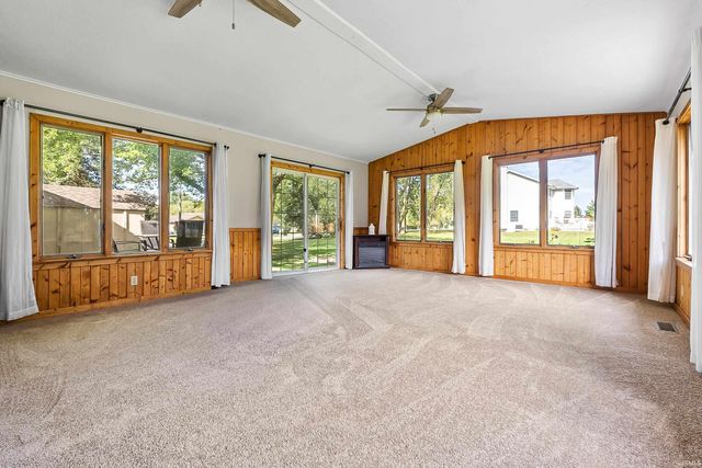 106 EMS C30 Lane, Warsaw, IN 46582