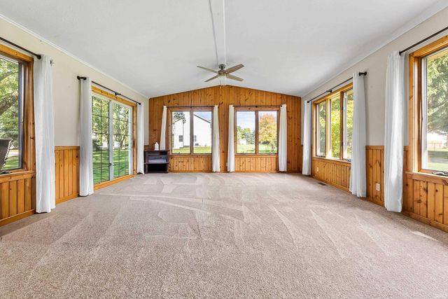 106 EMS C30 Lane, Warsaw, IN 46582