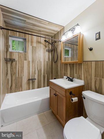 105 YALE SQ, Morton, PA 19070
