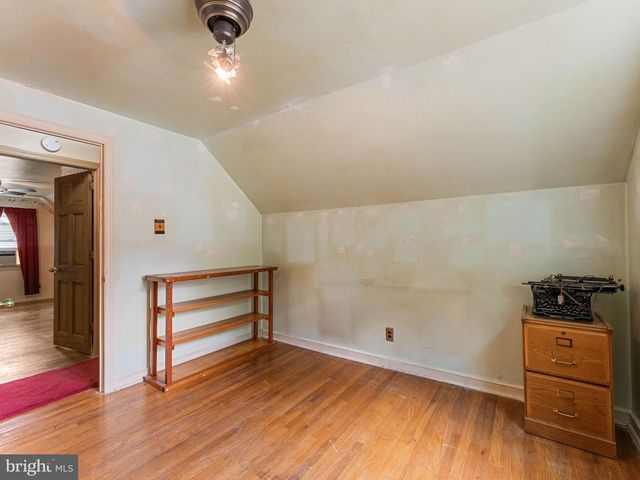 105 YALE SQ, Morton, PA 19070