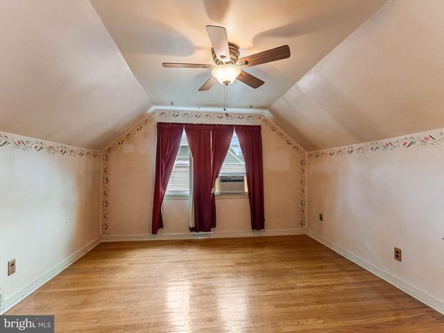 105 YALE SQ, Morton, PA 19070