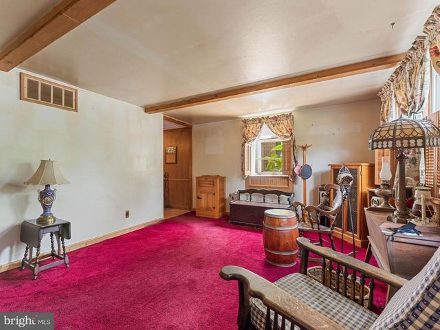 105 YALE SQ, Morton, PA 19070