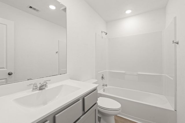 5026 Lavaridge Drive, Richmond, TX 77469