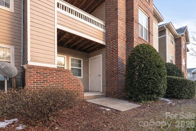 9849 Campus Walk Lane D, Charlotte, NC 28262
