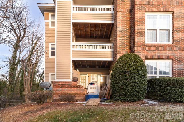 9849 Campus Walk Lane D, Charlotte, NC 28262