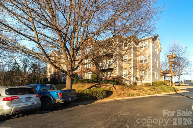 9849 Campus Walk Lane D, Charlotte, NC 28262