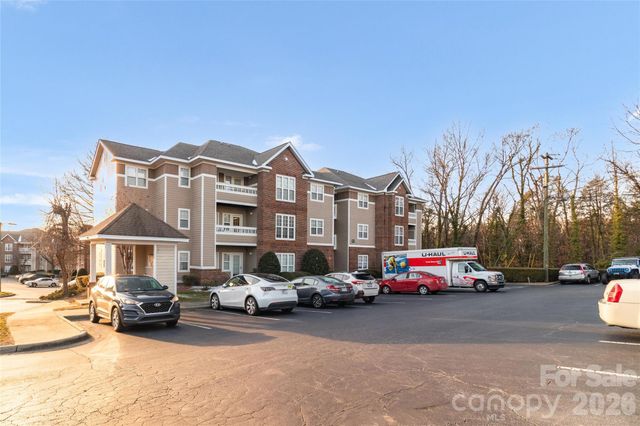9849 Campus Walk Lane D, Charlotte, NC 28262
