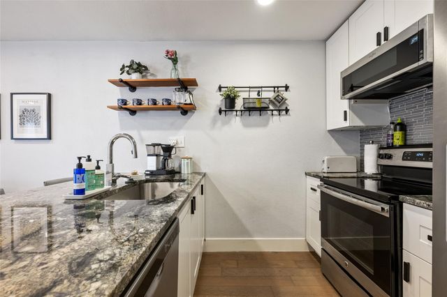 909 Reinli ST 122, Austin, TX 78751