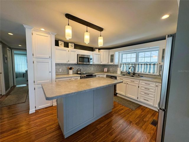 117 DOGWOOD TRAIL, Leesburg, FL 34748