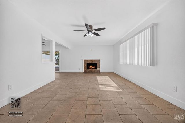 1031 Elizabeth Court, Bakersfield, CA 93308