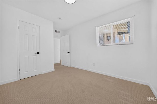 1031 Elizabeth Court, Bakersfield, CA 93308