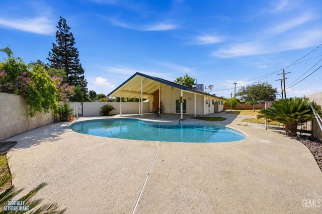 1031 Elizabeth Court, Bakersfield, CA 93308