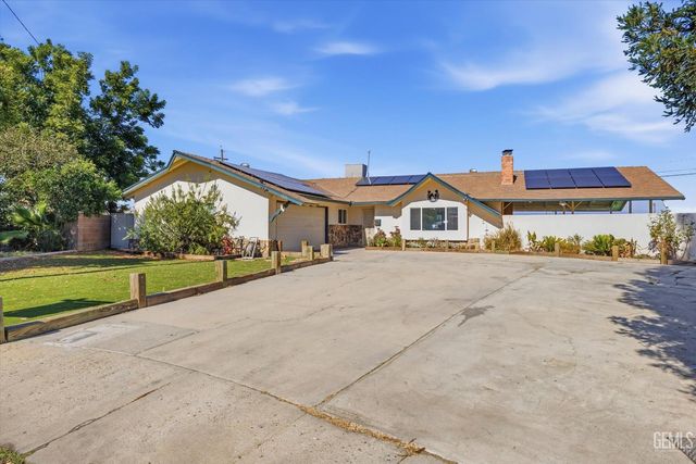 1031 Elizabeth Court, Bakersfield, CA 93308