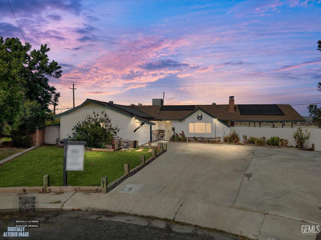 1031 Elizabeth Court, Bakersfield, CA 93308