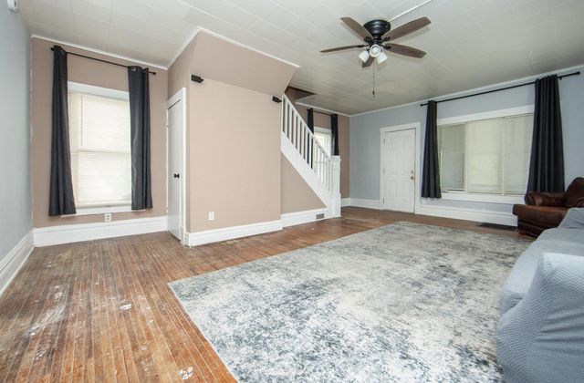 103 Summit, Waterloo, IA 50701