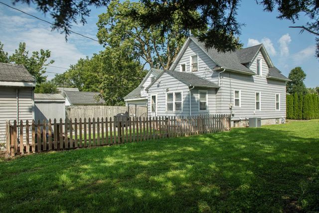 103 Summit, Waterloo, IA 50701