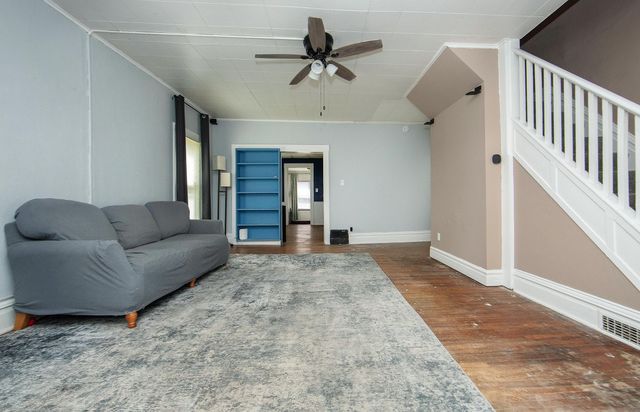 103 Summit, Waterloo, IA 50701