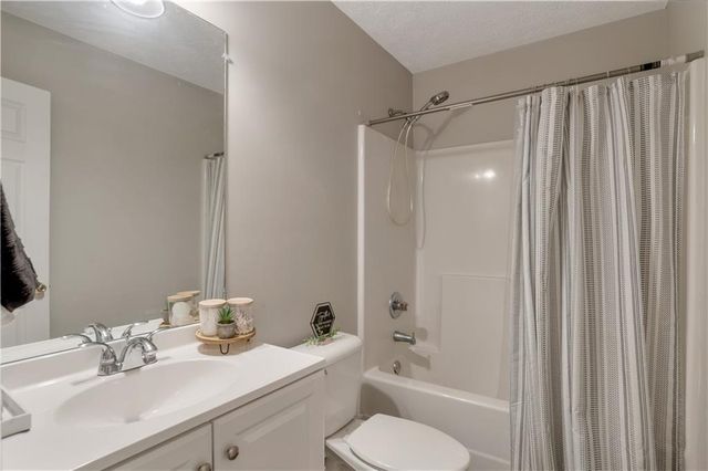 60 Shadowbrook Lane, Covington, GA 30016