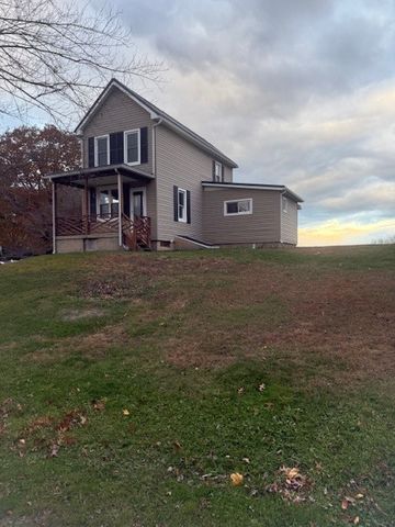 133 Summit Ave, W Kittanning Boro, PA 16201