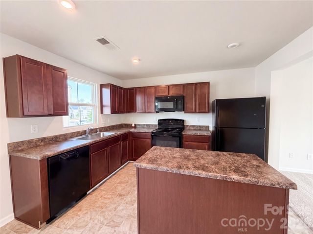 7033 Brightwork Lane, Charlotte, NC 28269