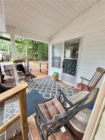 841 Mountain Shadows Drive, Cleveland, GA 30528