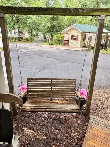 841 Mountain Shadows Drive, Cleveland, GA 30528