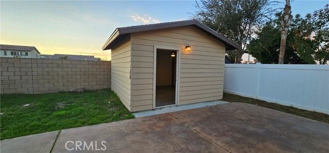 1684 Benton Way, Perris, CA 92571