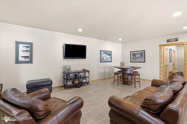 19120 Toklat Road, Kasilof, AK 99610