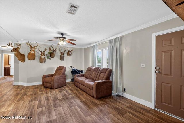 447689 US HIGHWAY 301, Callahan, FL 32011