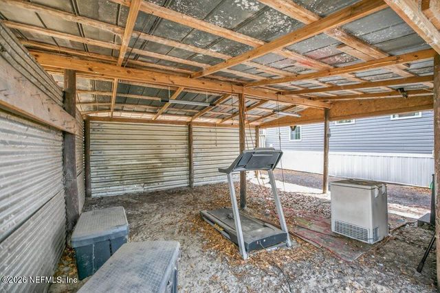 447689 US HIGHWAY 301, Callahan, FL 32011