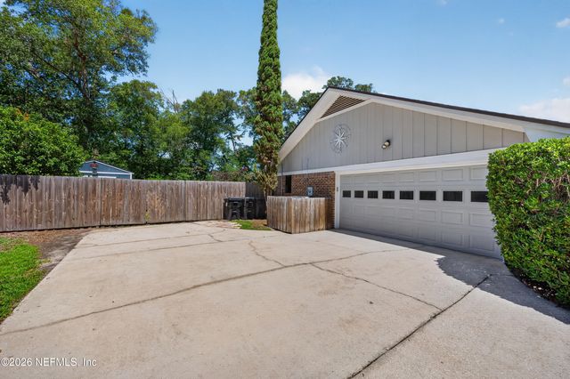 2111 KAPPA Court, Orange Park, FL 32073