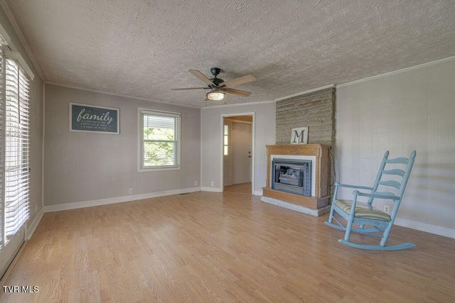 1439 Riverview Drive, Elizabethton, TN 37643