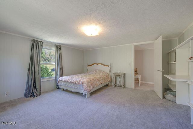 1439 Riverview Drive, Elizabethton, TN 37643