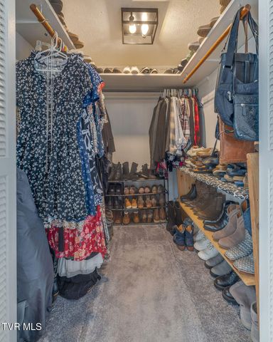 1439 Riverview Drive, Elizabethton, TN 37643