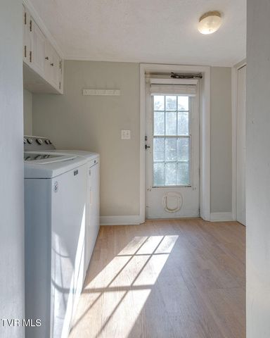 1439 Riverview Drive, Elizabethton, TN 37643