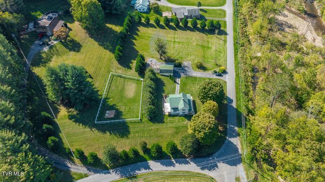 1439 Riverview Drive, Elizabethton, TN 37643