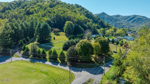 1439 Riverview Drive, Elizabethton, TN 37643