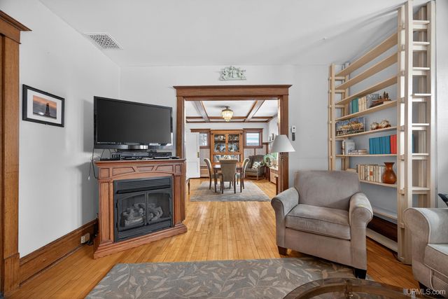 304 Harris Avenue, Hancock, MI 49930