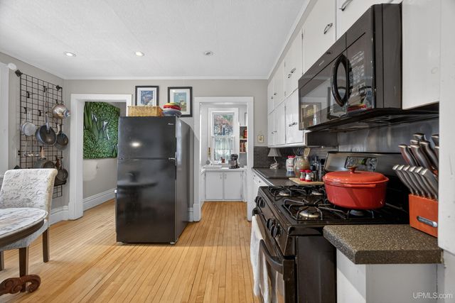 304 Harris Avenue, Hancock, MI 49930