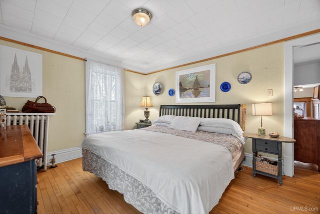 304 Harris Avenue, Hancock, MI 49930