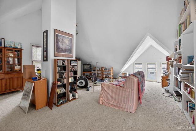 304 Harris Avenue, Hancock, MI 49930