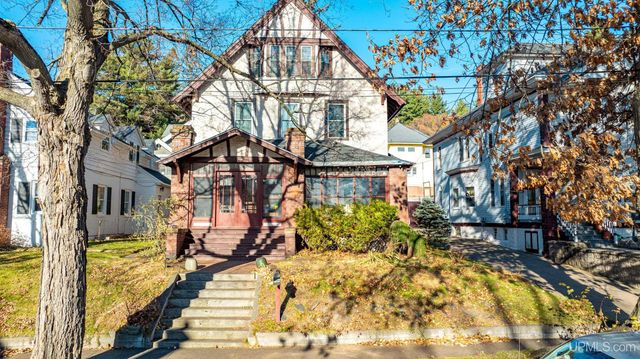 304 Harris Avenue, Hancock, MI 49930