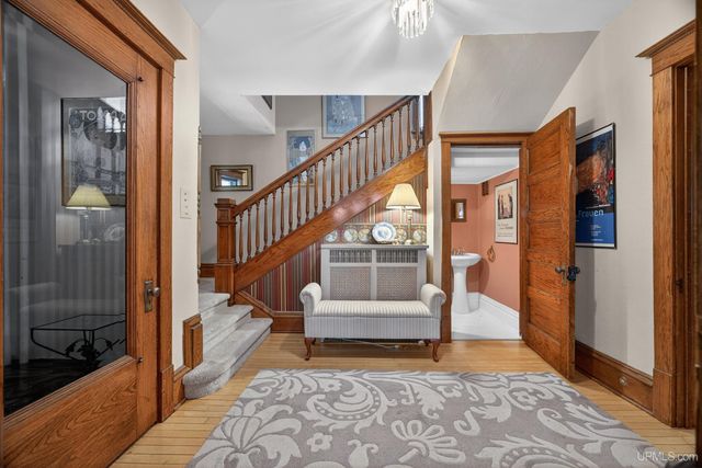 304 Harris Avenue, Hancock, MI 49930