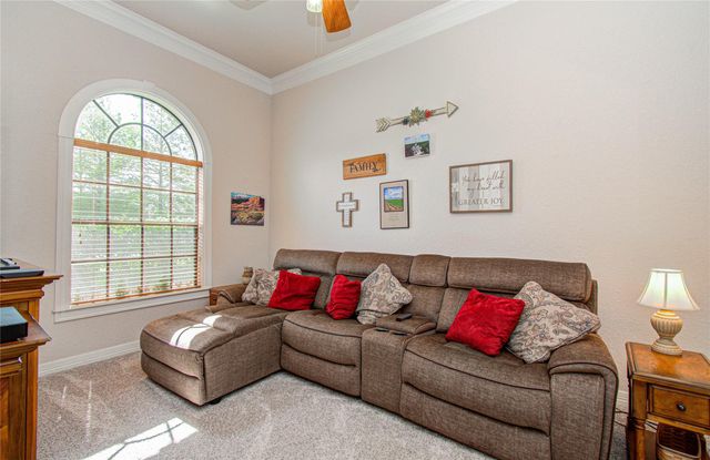 805 Enchanted Oaks Drive, Angleton, TX 77515