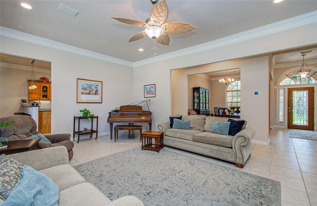 805 Enchanted Oaks Drive, Angleton, TX 77515