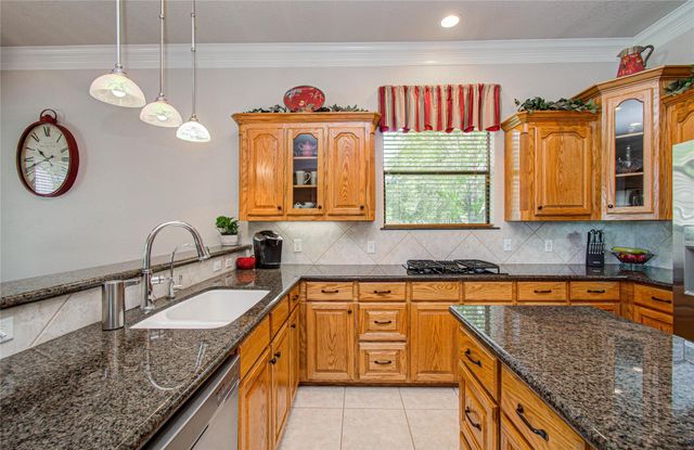 805 Enchanted Oaks Drive, Angleton, TX 77515