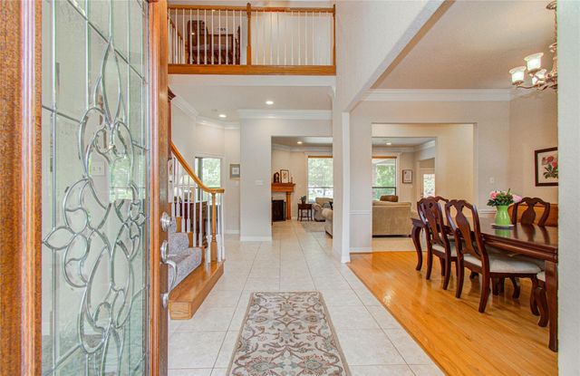 805 Enchanted Oaks Drive, Angleton, TX 77515