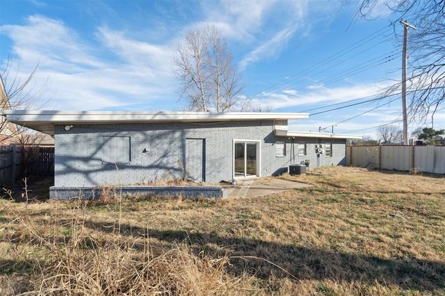 1905 Julie Drive, Moore, OK 73160