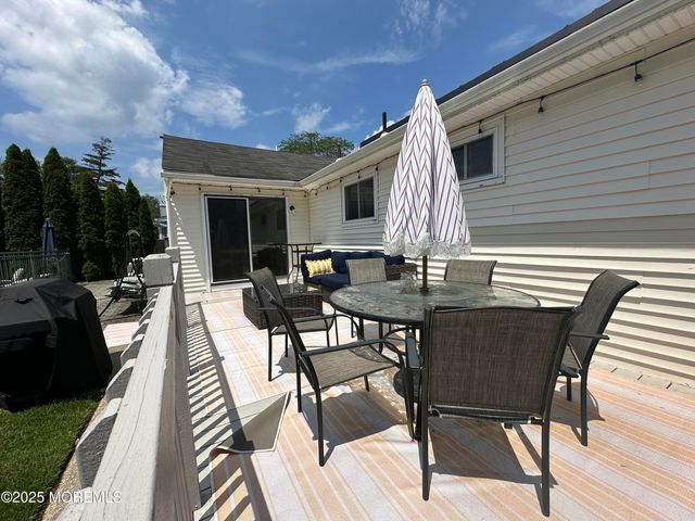 1007 Shore Road, Spring Lake Heights, NJ 07762