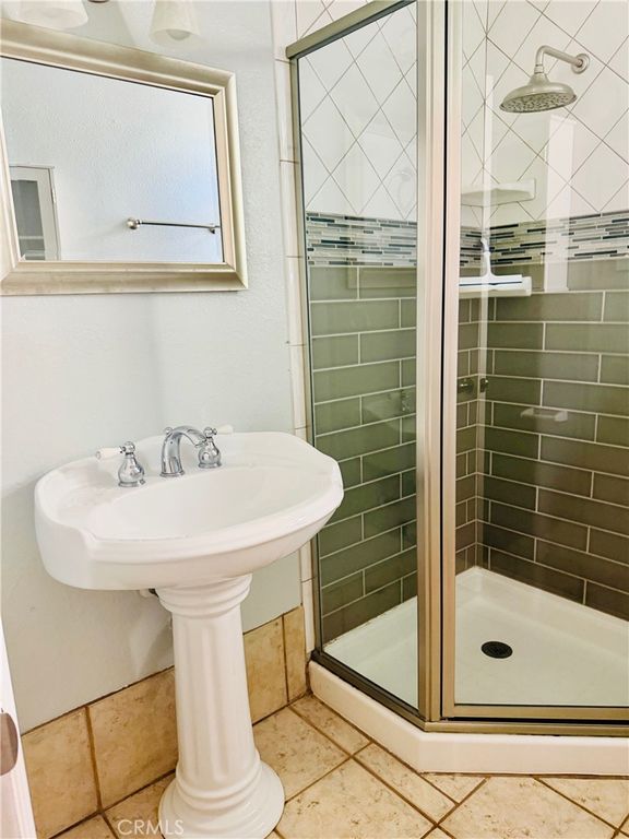Image 16 of property listing at 401 Tahiti, Morro Bay, CA 93442
